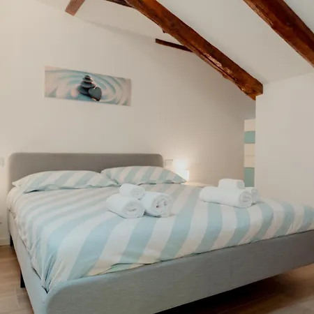 Apartment La Bussola Bianca *